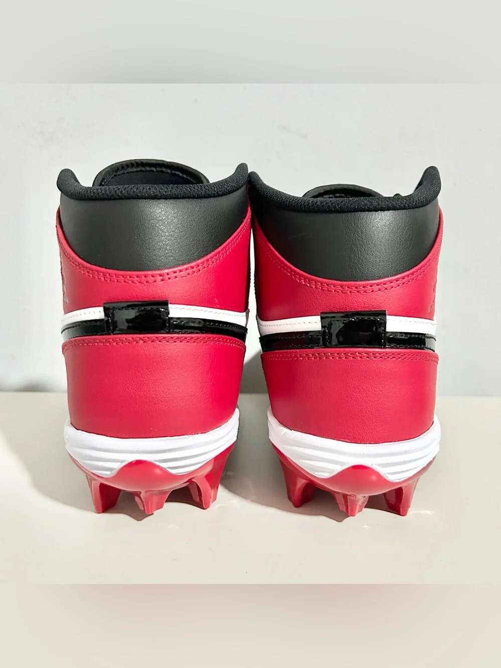 Air Jordan 1 Mid TD “Bred Toe” Men’s Size 9.5-10 Red Black White Football Cleats